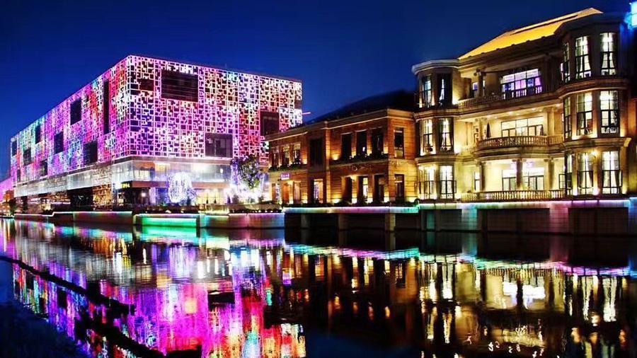 1.jpg 現在開始關注城市景觀照明——您身邊的亮化工程專家